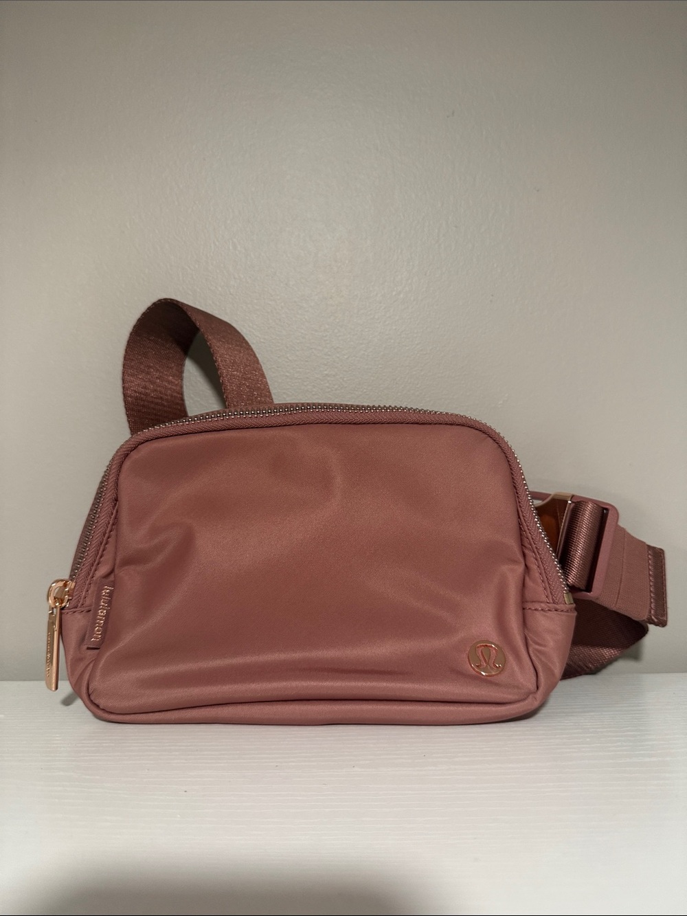 lululemon athletica Rose Mauve Mini Crossbody Belt Bag